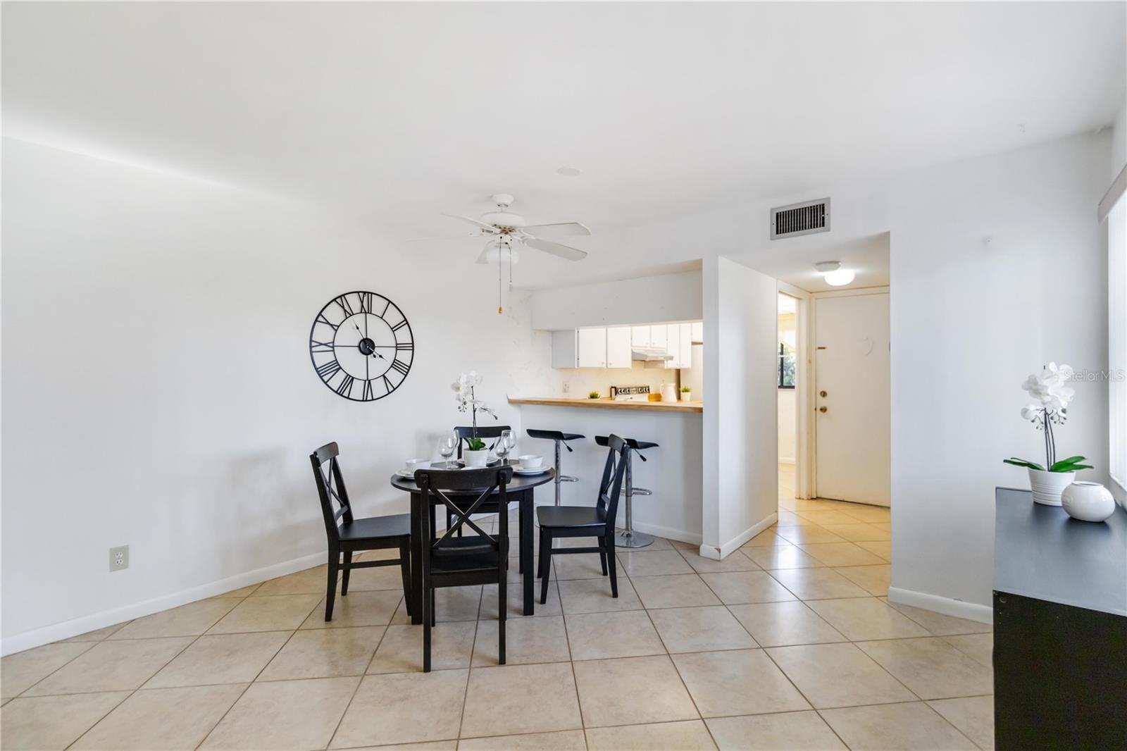 Image 12 of 31 For 1720 Glenhouse Drive 325
