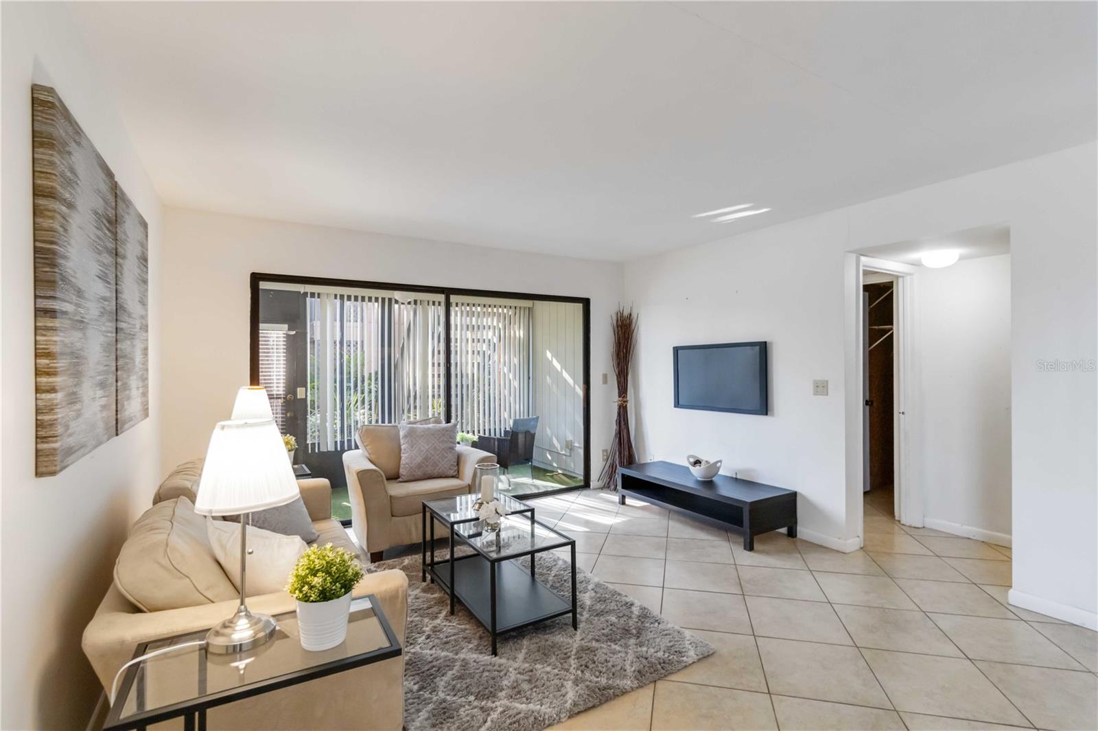 Image 8 of 31 For 1720 Glenhouse Drive 325