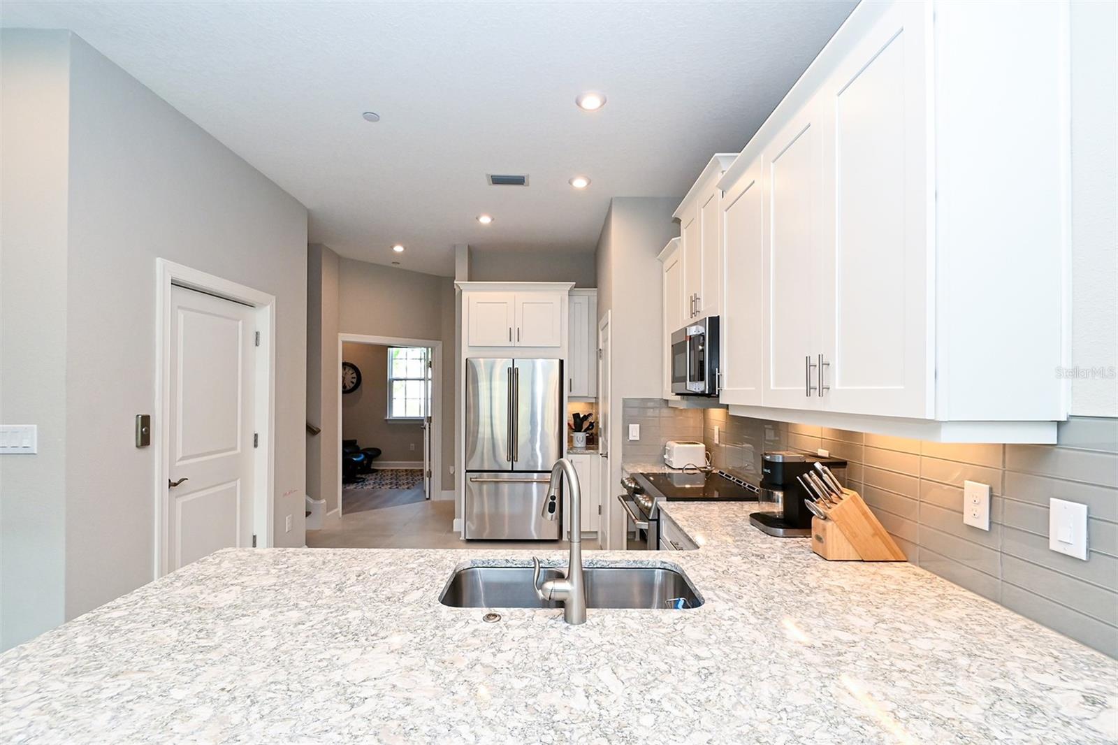 Image 13 of 71 For 5560 Cannes Circle 3-106