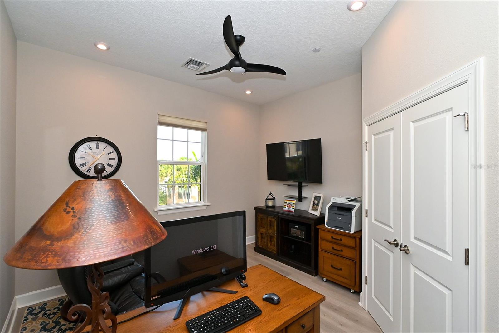 Image 18 of 71 For 5560 Cannes Circle 3-106
