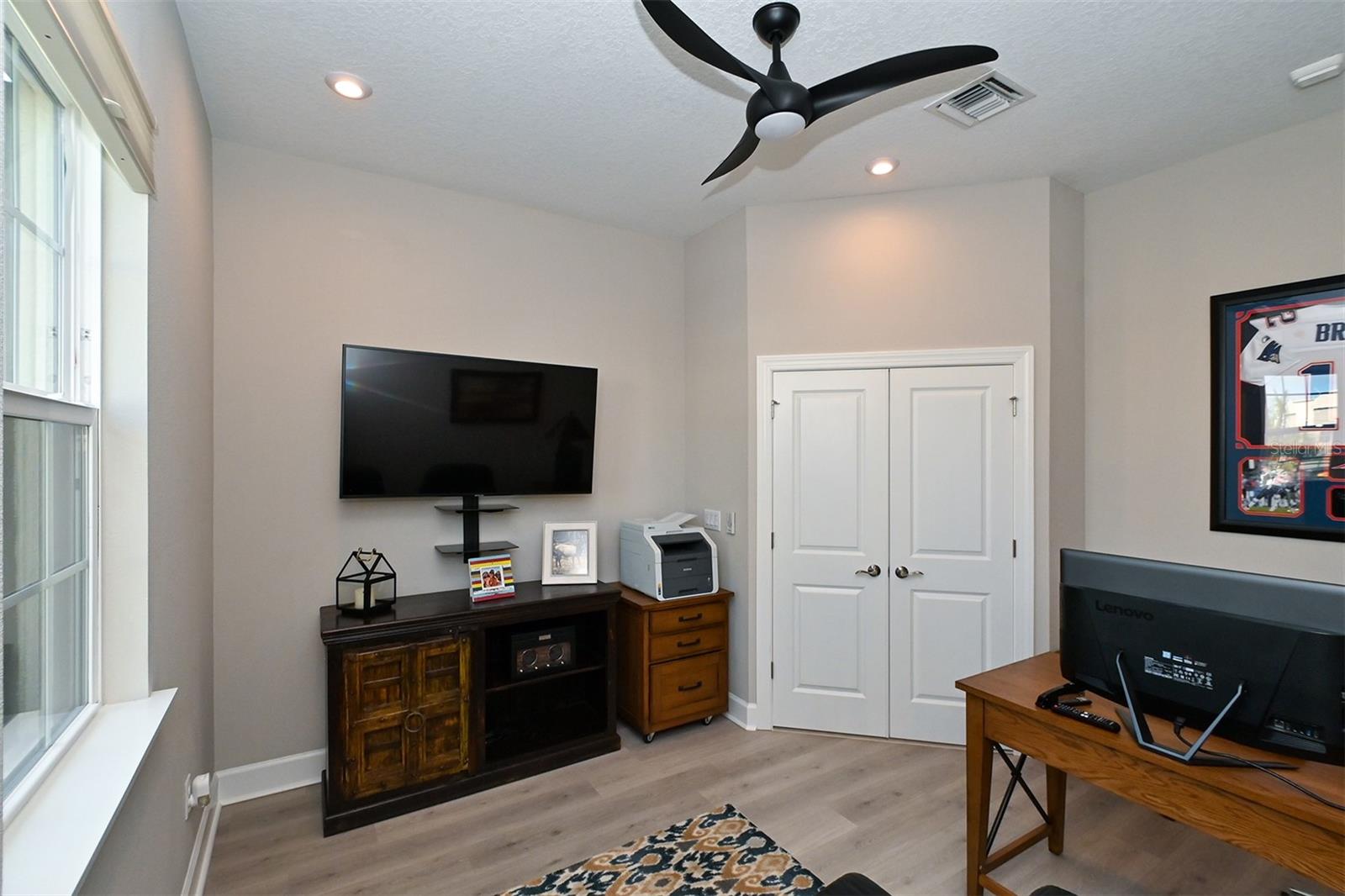 Image 19 of 71 For 5560 Cannes Circle 3-106