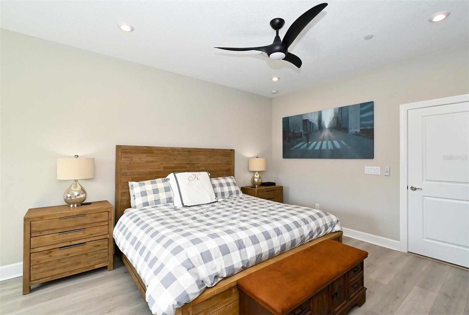 Image 40 of 71 For 5560 Cannes Circle 3-106