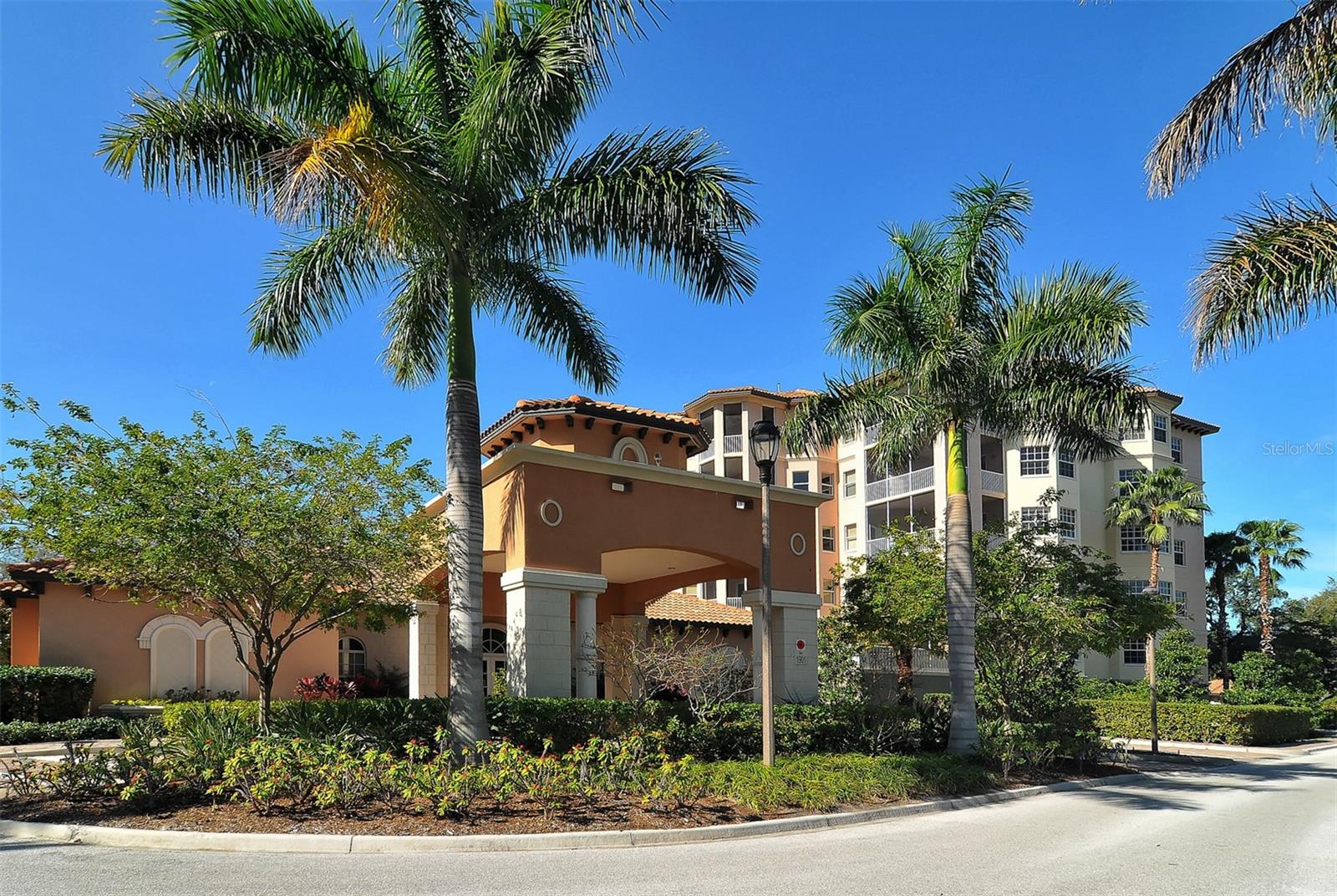 Image 47 of 71 For 5560 Cannes Circle 3-106