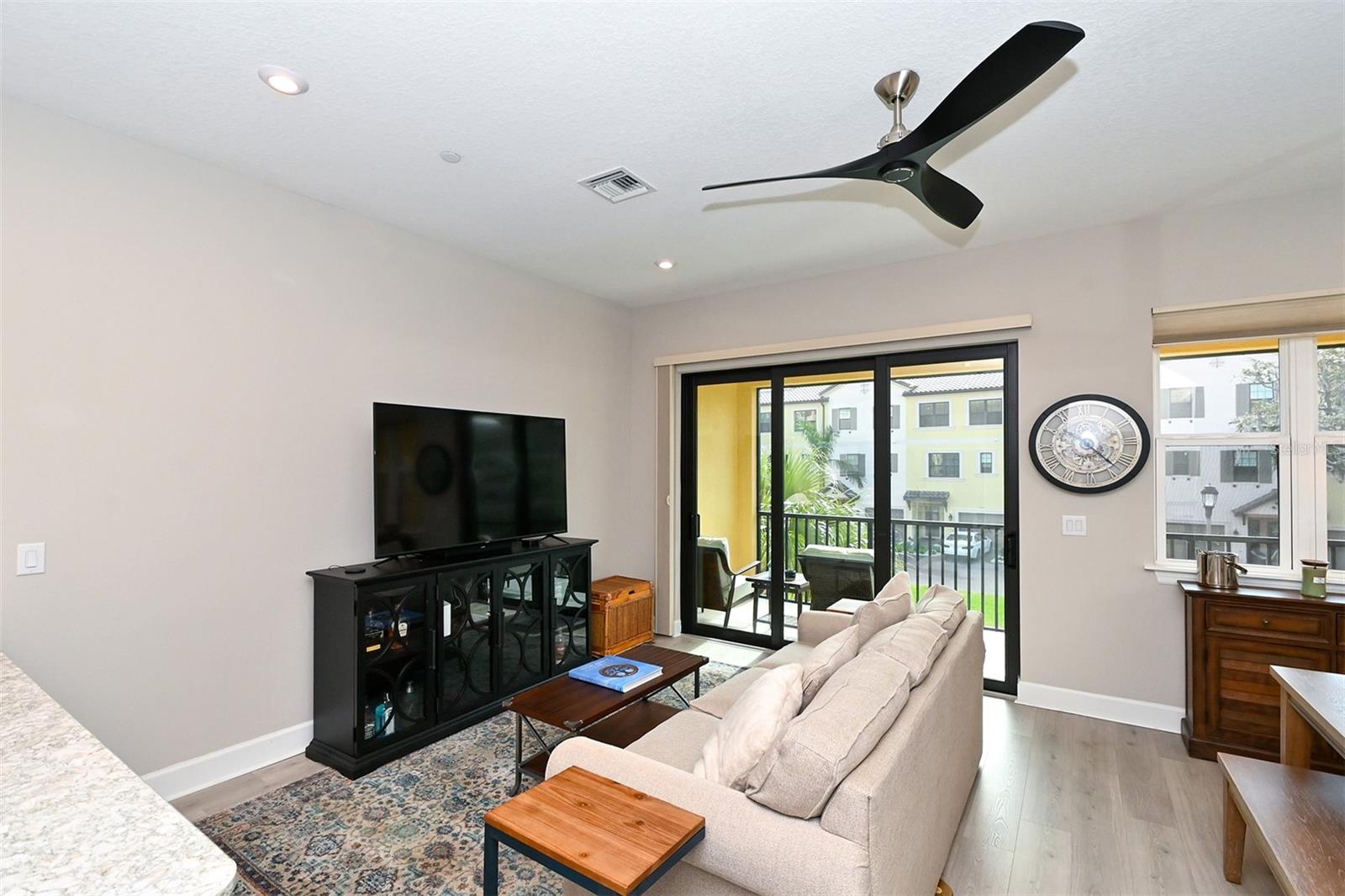 Image 6 of 71 For 5560 Cannes Circle 3-106