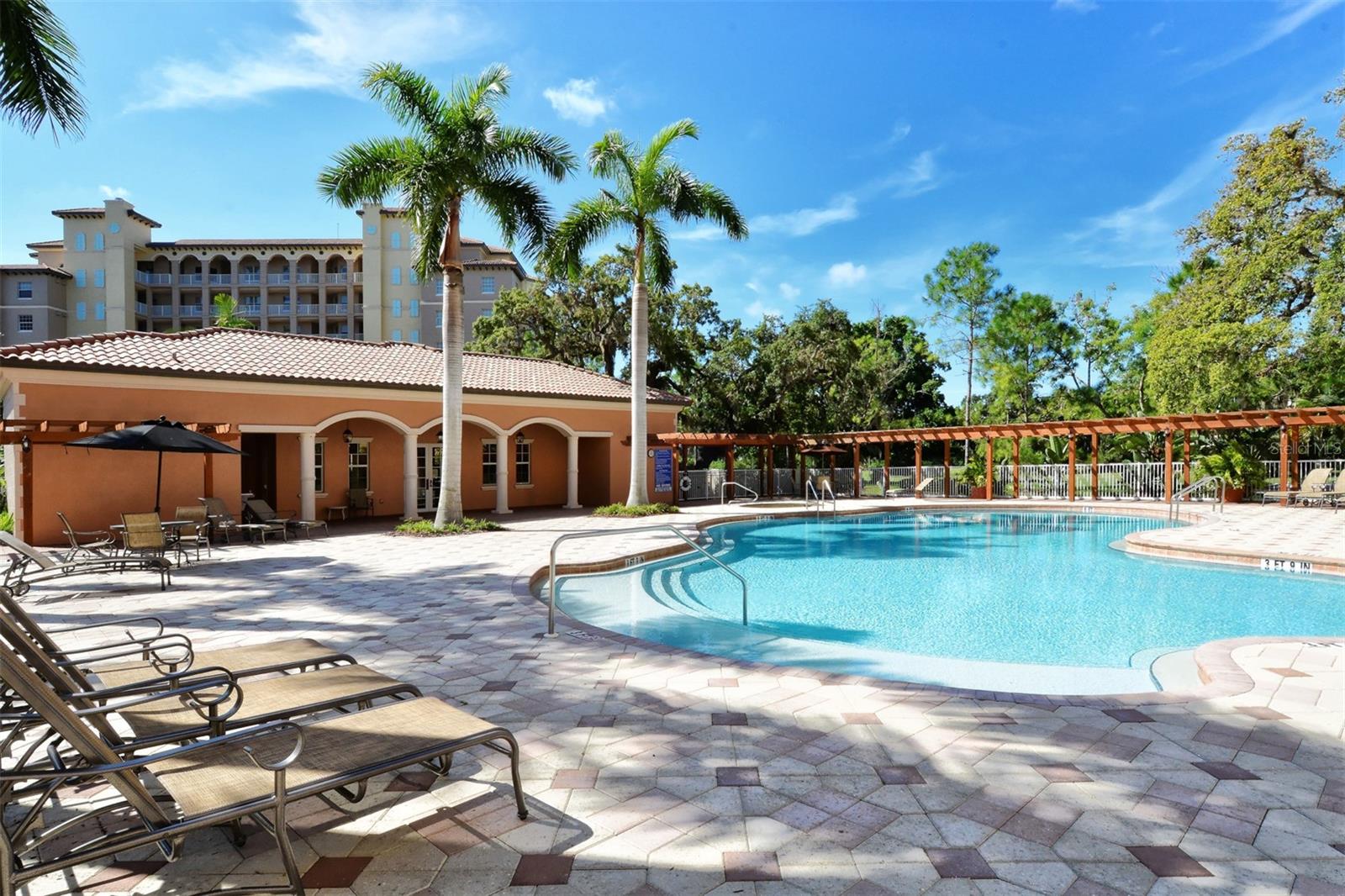 Image 60 of 71 For 5560 Cannes Circle 3-106