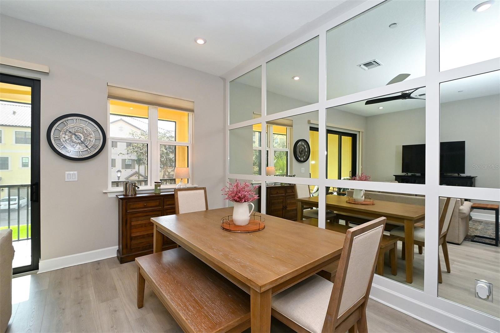 Image 8 of 71 For 5560 Cannes Circle 3-106