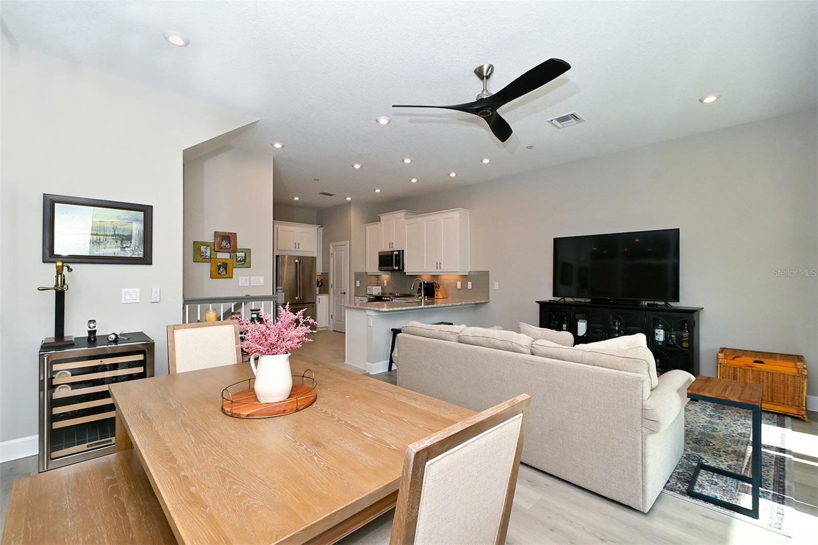 Image 9 of 71 For 5560 Cannes Circle 3-106