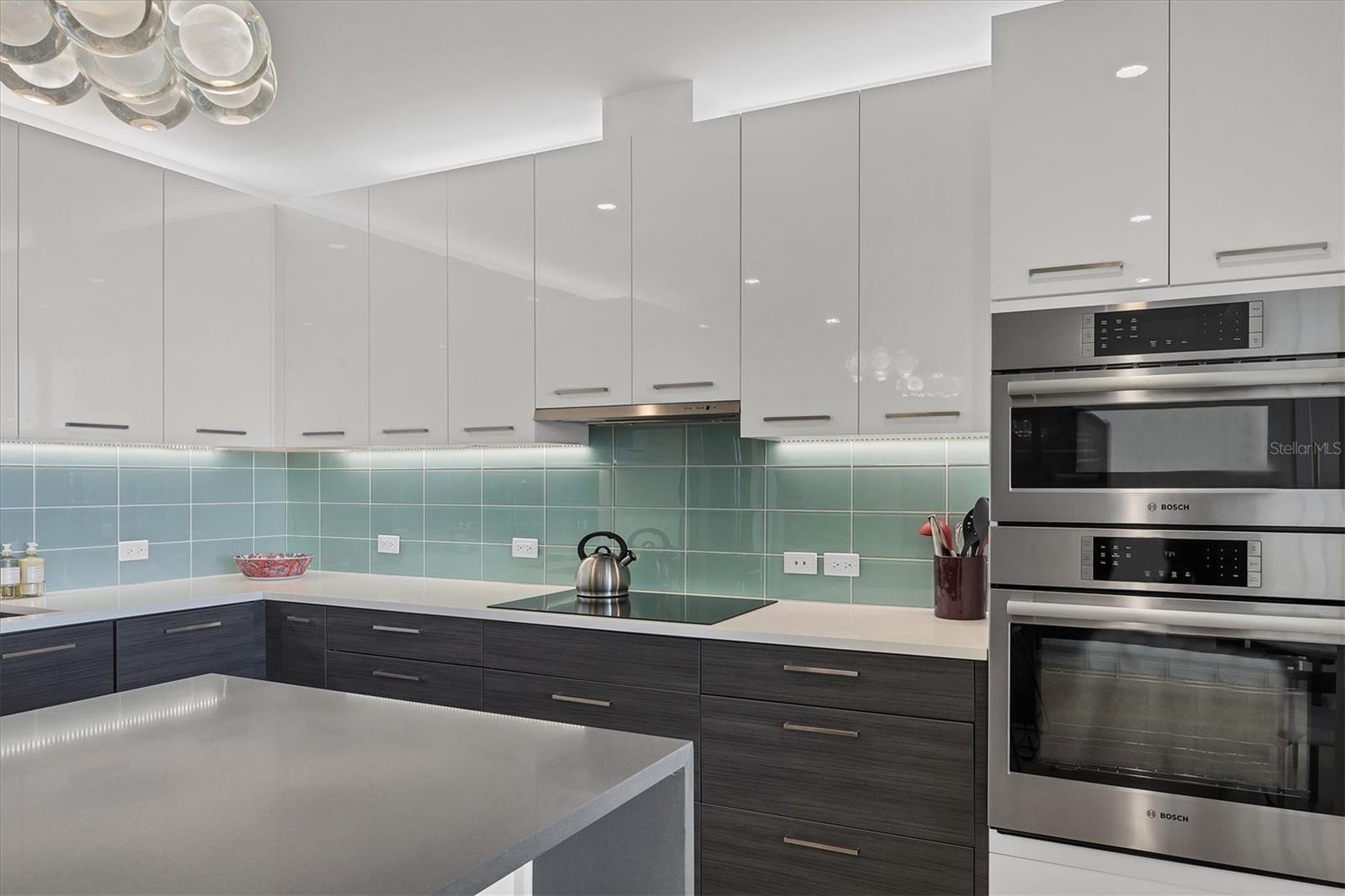 Image 10 of 69 For 300 Pineapple Avenue 302