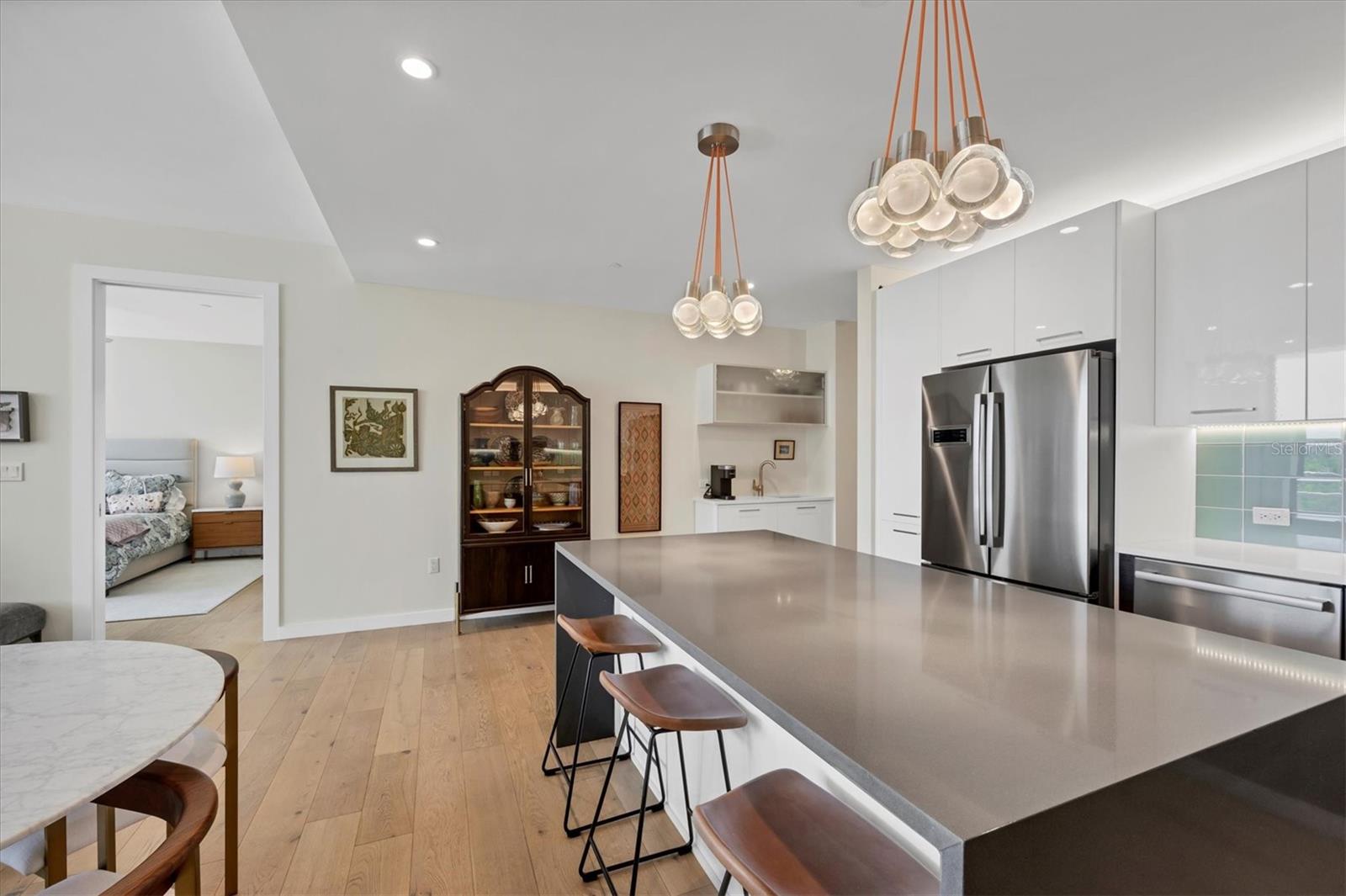 Image 12 of 69 For 300 Pineapple Avenue 302