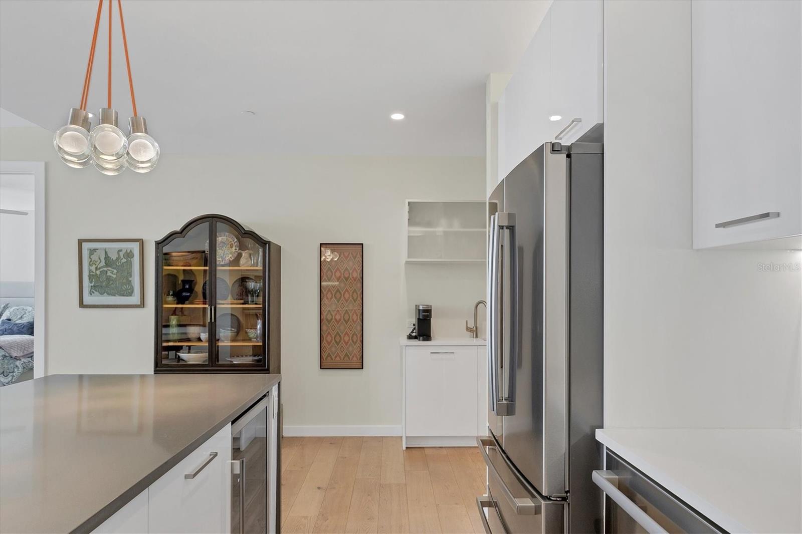 Image 13 of 69 For 300 Pineapple Avenue 302