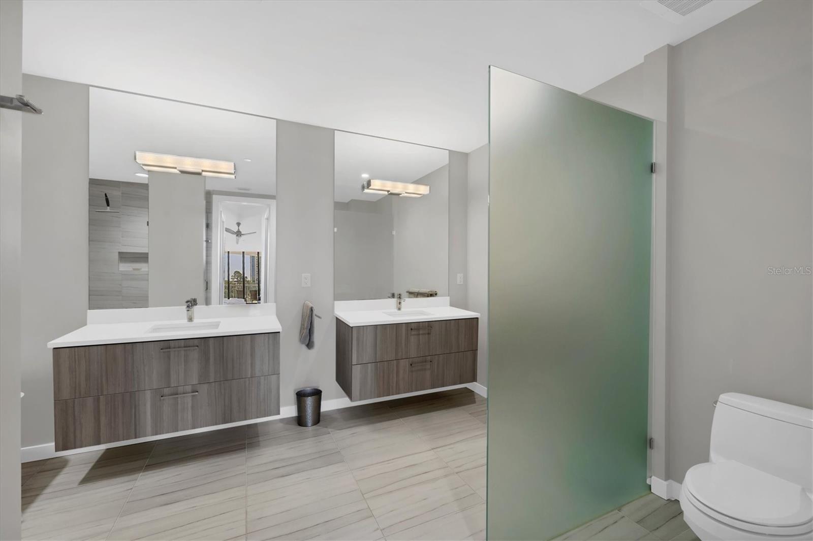 Image 24 of 69 For 300 Pineapple Avenue 302