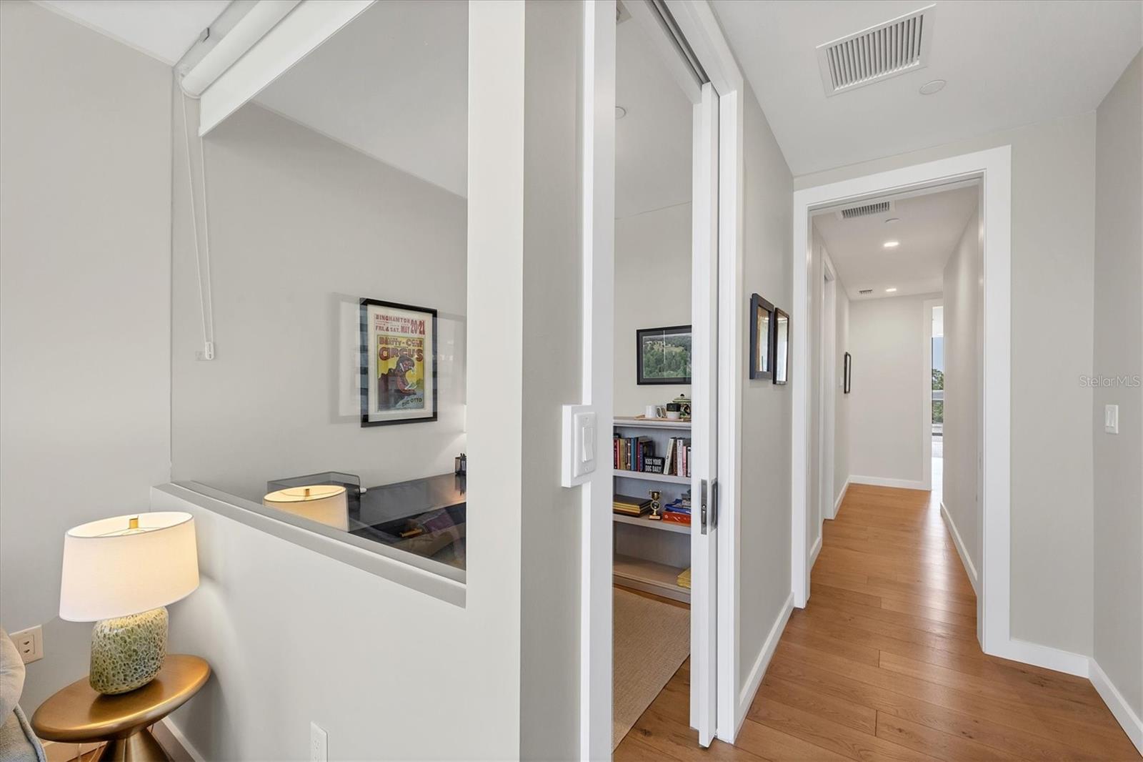 Image 33 of 69 For 300 Pineapple Avenue 302