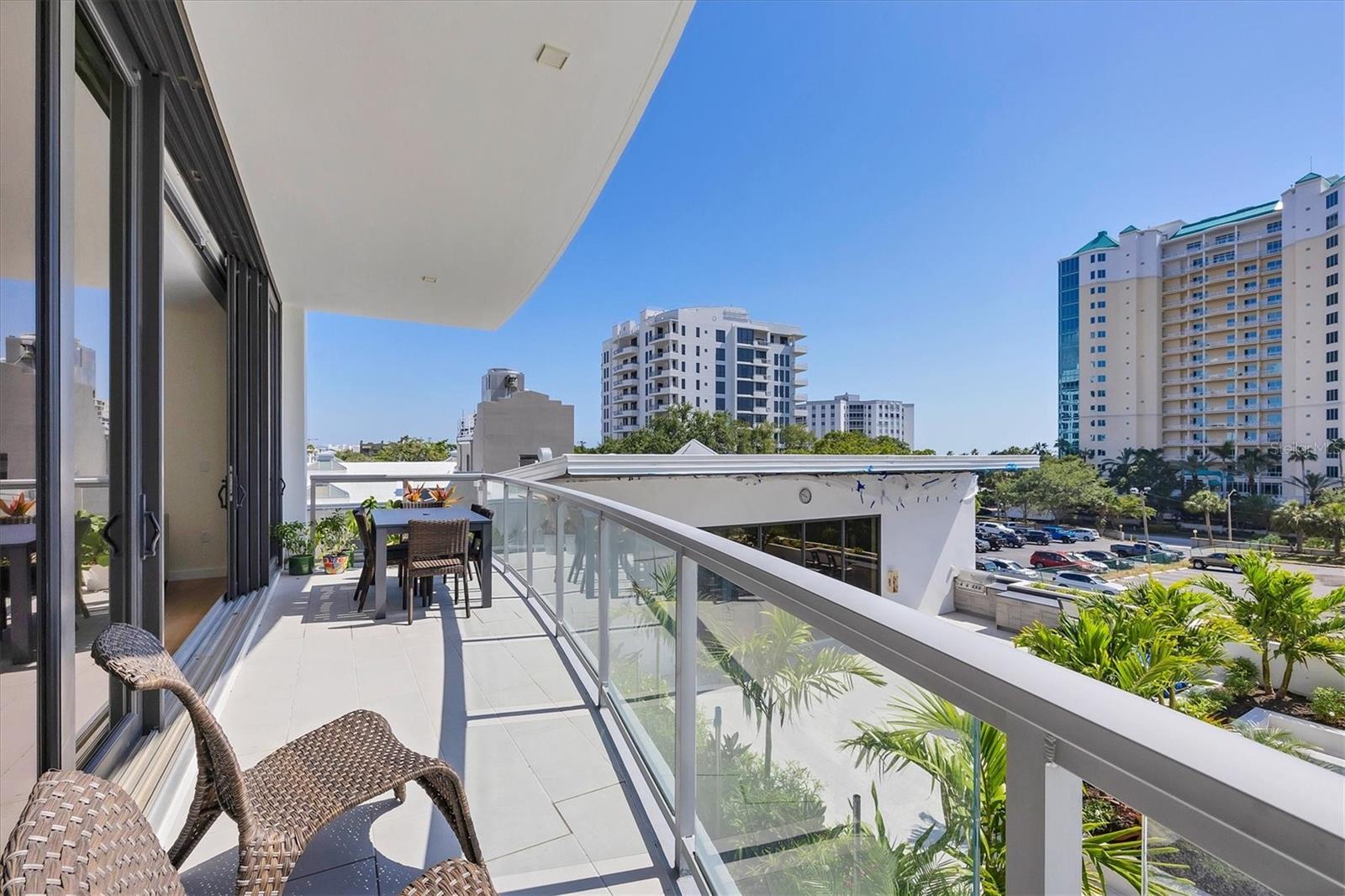 Image 41 of 69 For 300 Pineapple Avenue 302