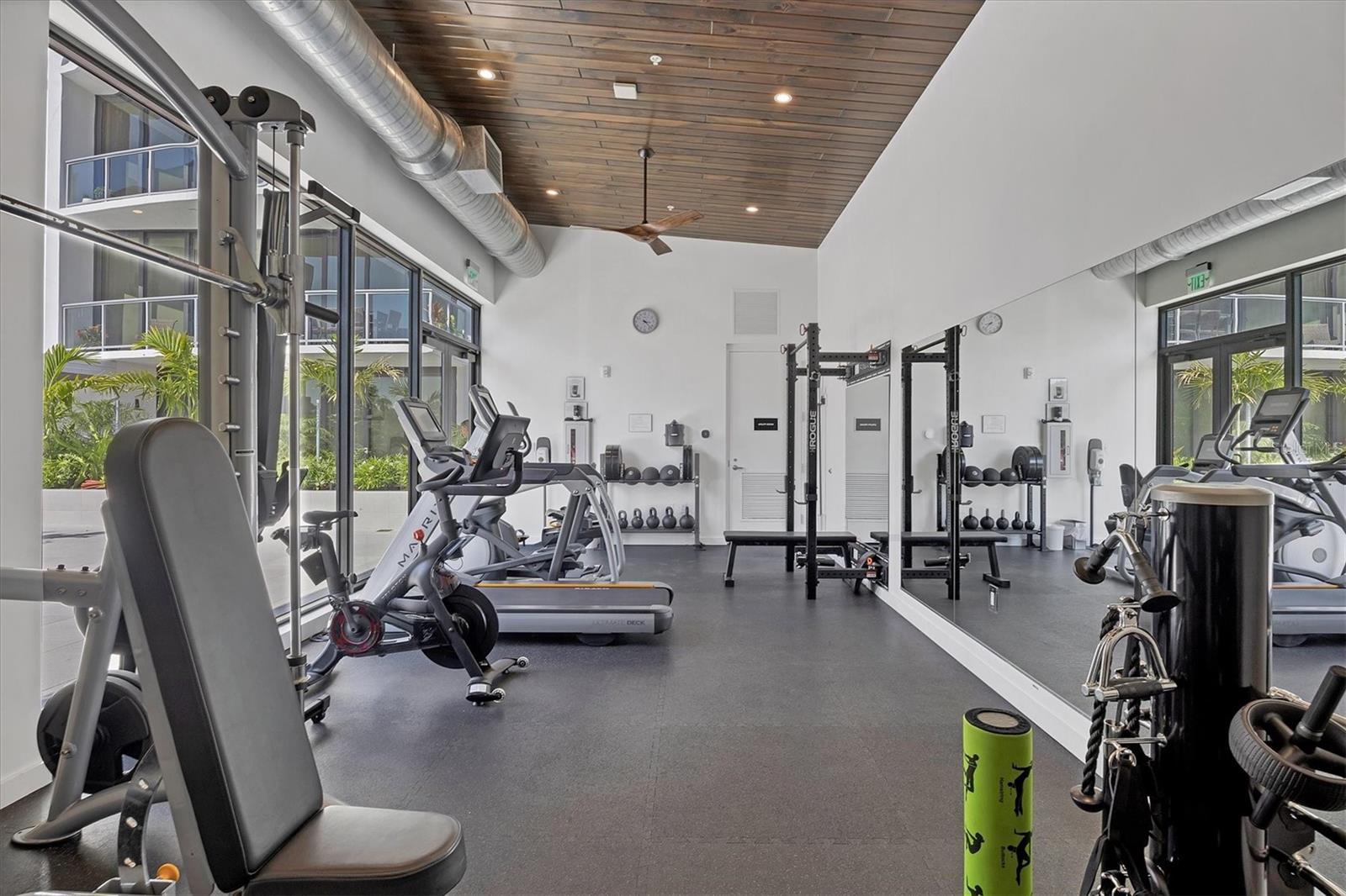 Image 49 of 69 For 300 Pineapple Avenue 302