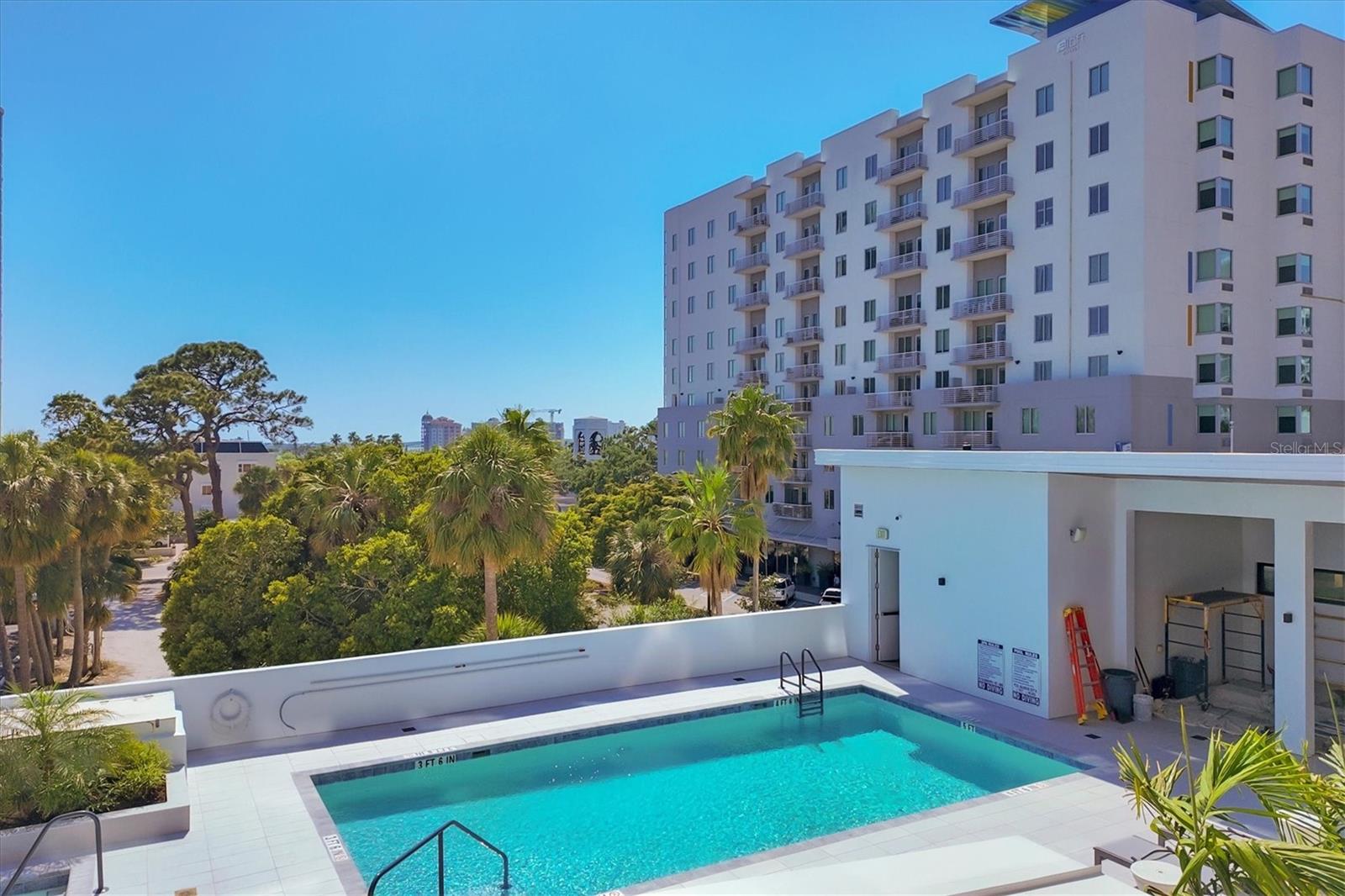 Image 56 of 69 For 300 Pineapple Avenue 302