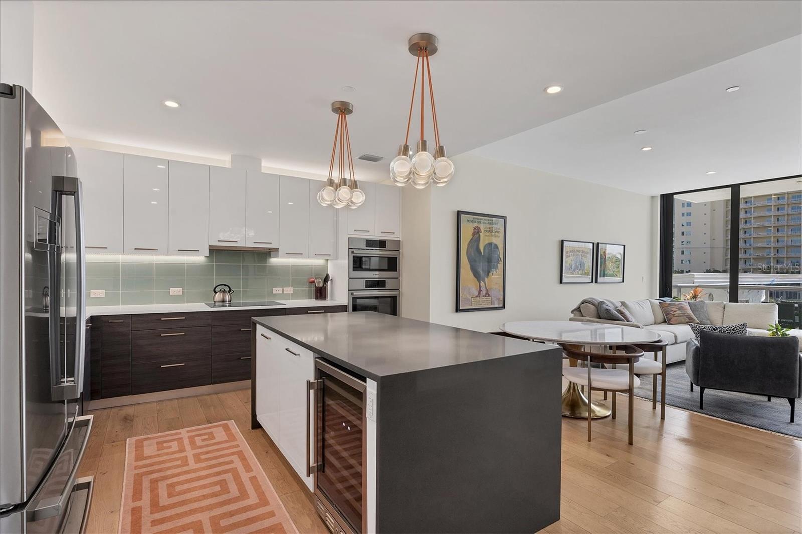 Image 8 of 69 For 300 Pineapple Avenue 302