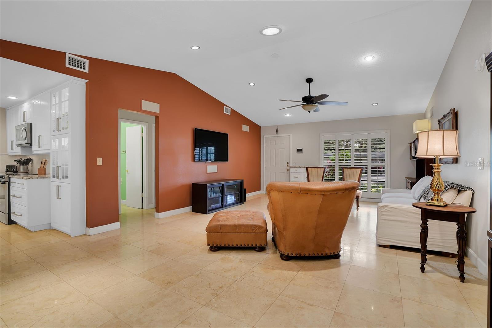 Image 12 of 71 For 3118 Fielder Street