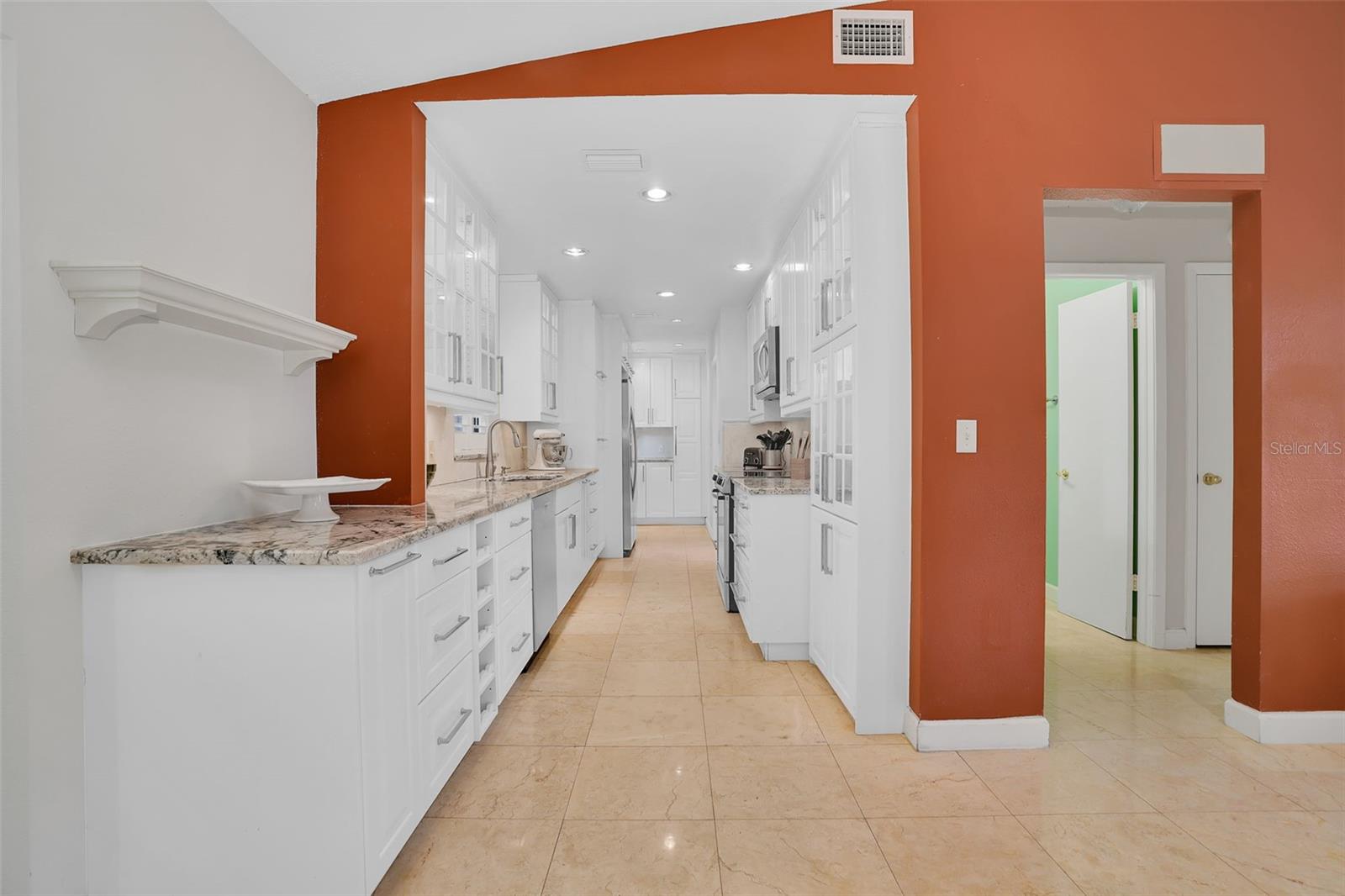 Image 13 of 71 For 3118 Fielder Street