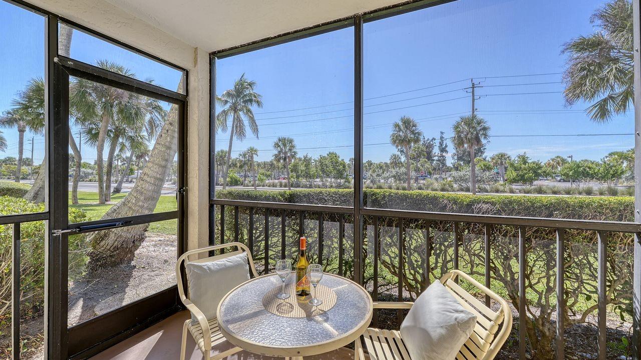 Image 11 of 70 For 925 Beach Road 109