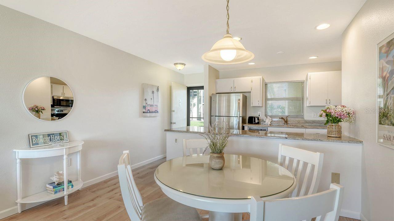 Image 15 of 70 For 925 Beach Road 109