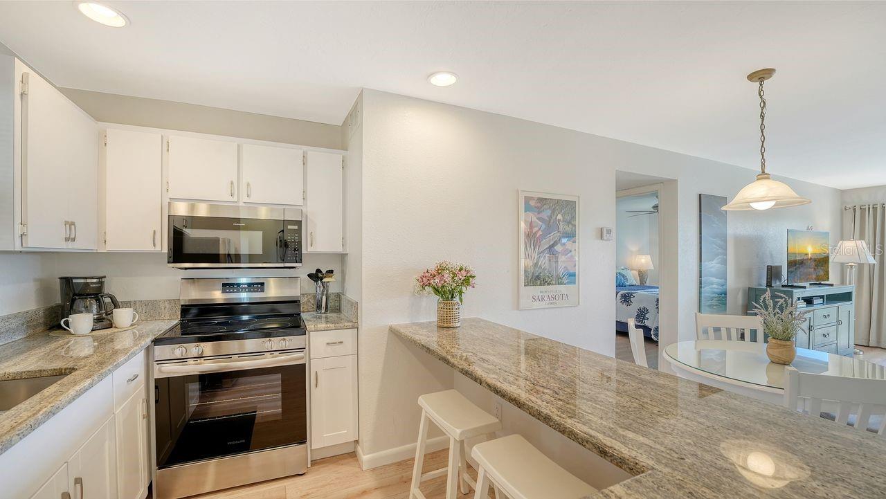 Image 20 of 70 For 925 Beach Road 109