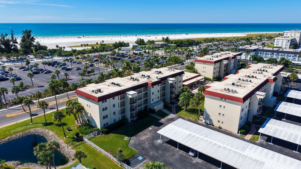 Image 32 of 70 For 925 Beach Road 109