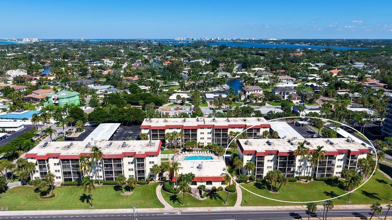 Image 34 of 70 For 925 Beach Road 109