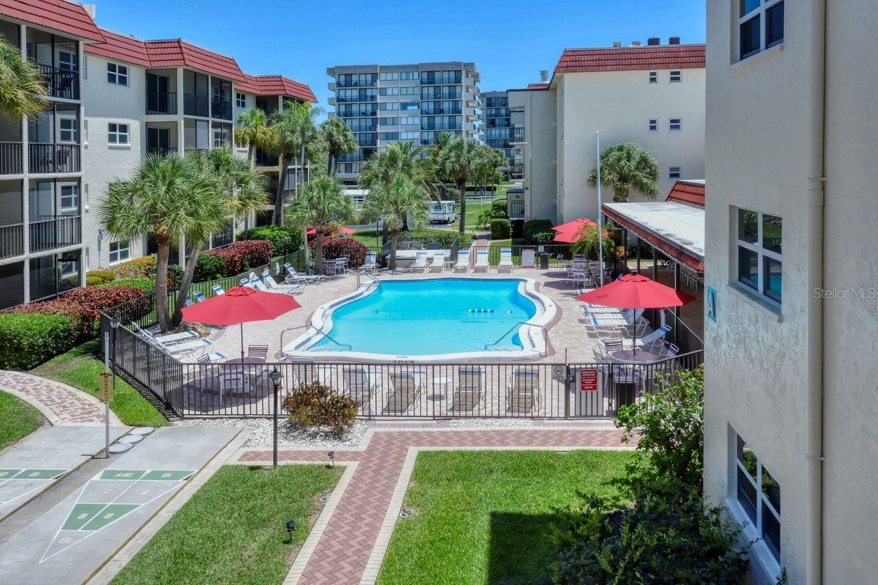 Image 44 of 70 For 925 Beach Road 109