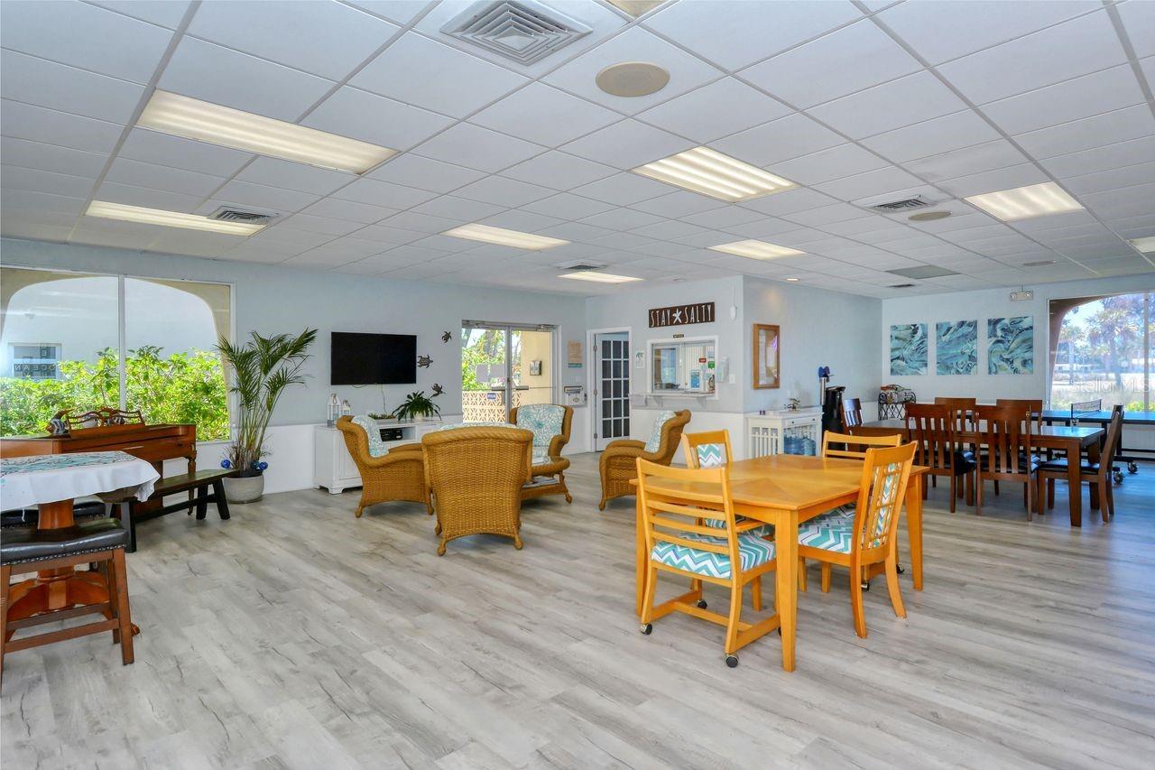 Image 46 of 70 For 925 Beach Road 109