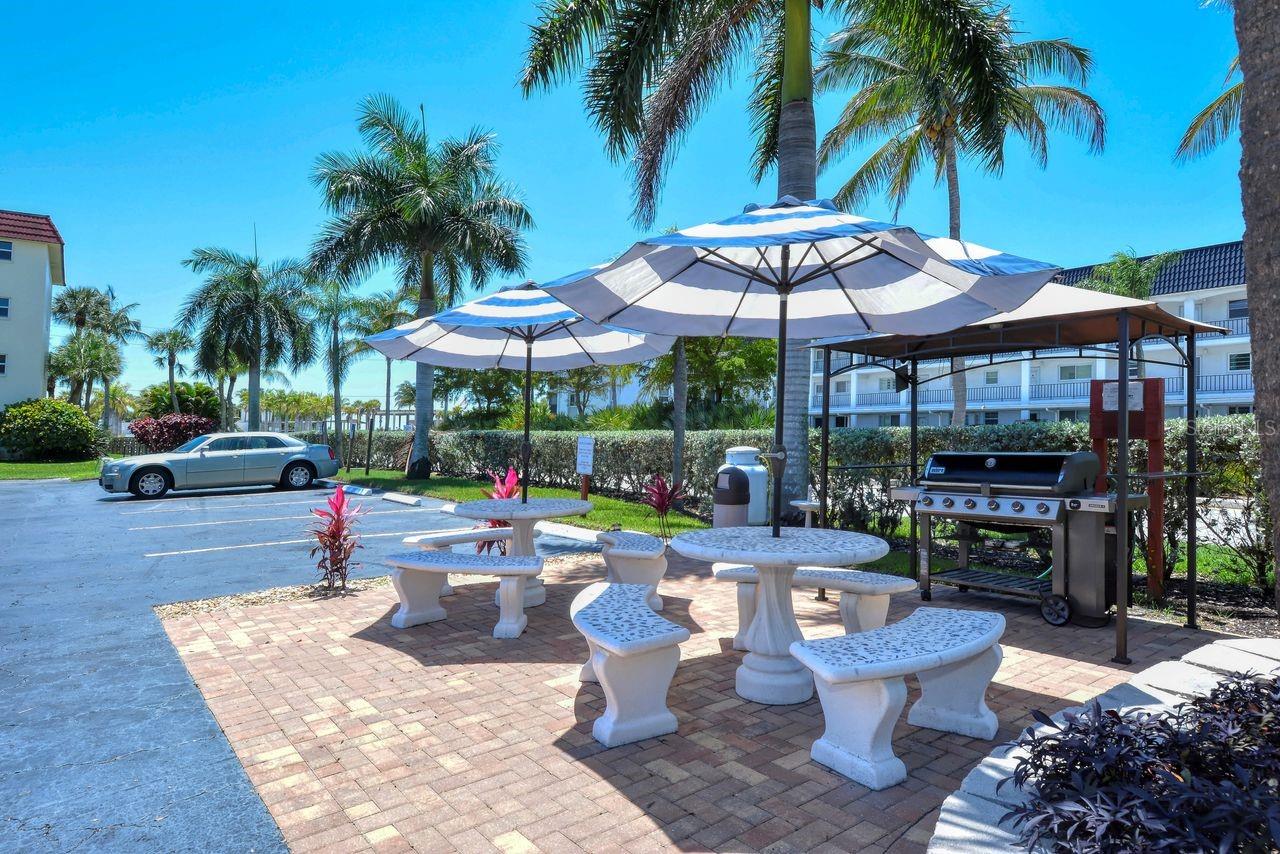 Image 57 of 70 For 925 Beach Road 109