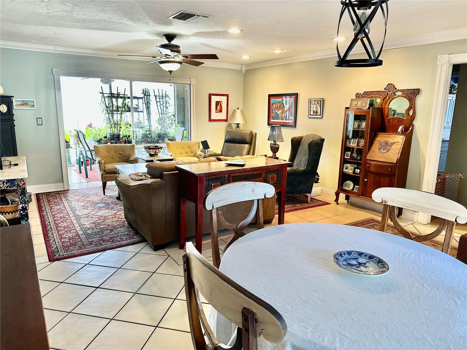 Image 4 of 32 For 1805 Springwood Drive