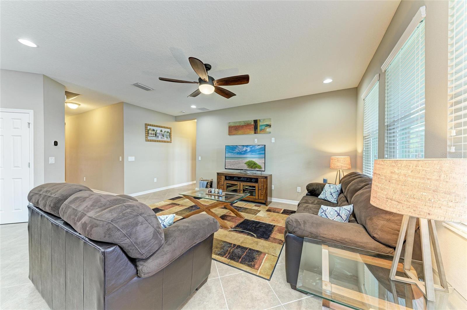 Image 11 of 68 For 7926 111th Terrace E