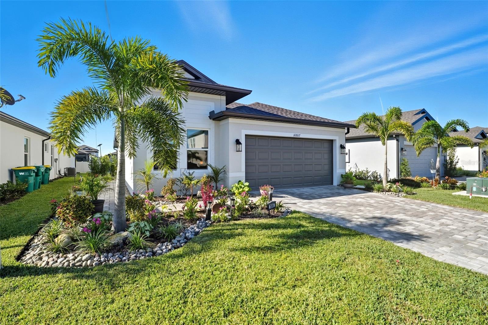 Image 2 of 49 For 16887 Fiesta Drive
