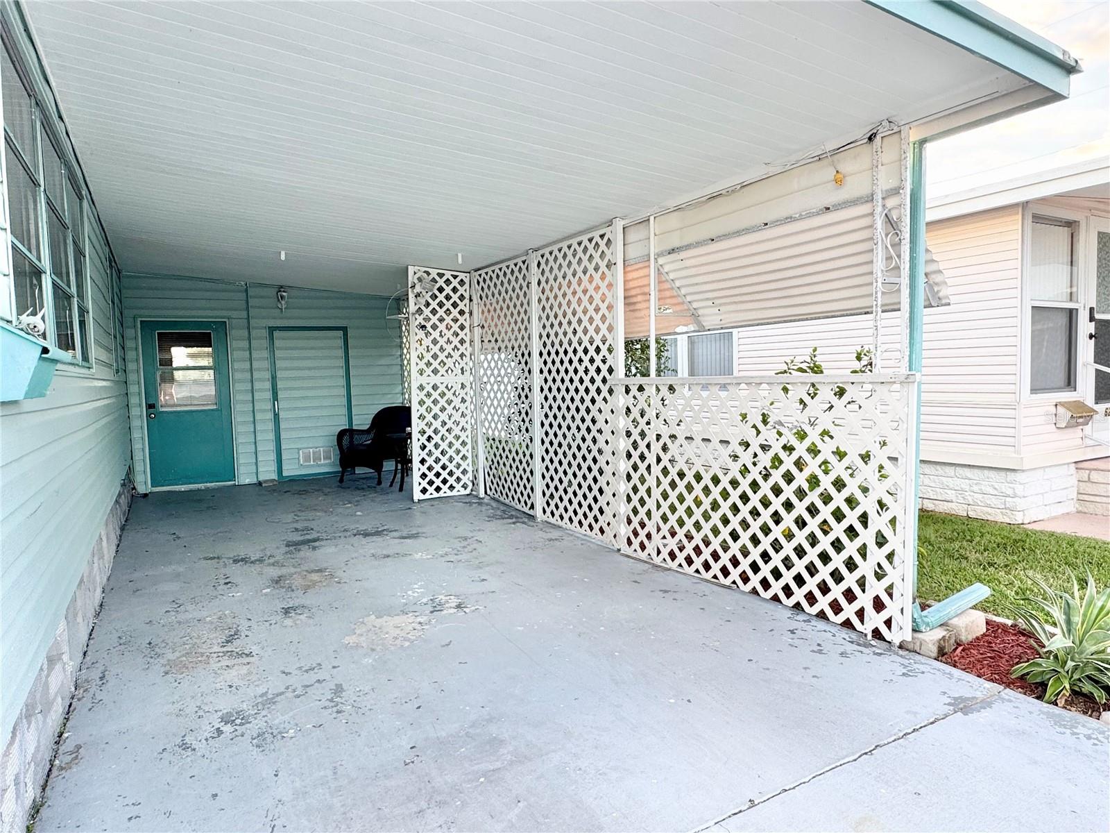 Image 22 of 34 For 130 Patricia Avenue 63