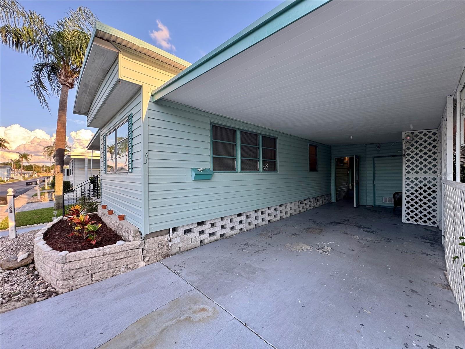 Image 24 of 34 For 130 Patricia Avenue 63