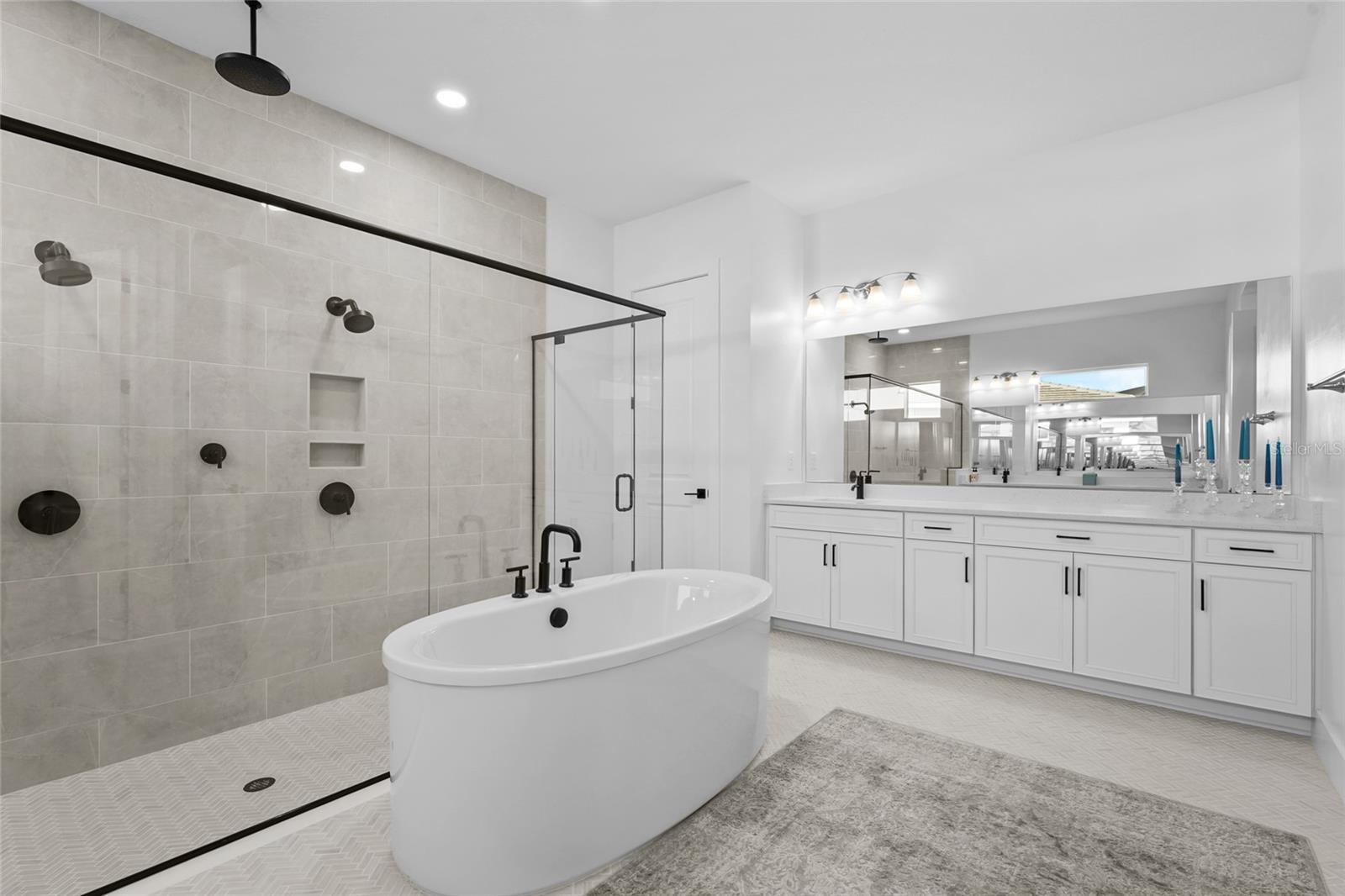 Image 24 of 86 For 18232 Cayo Largo Place