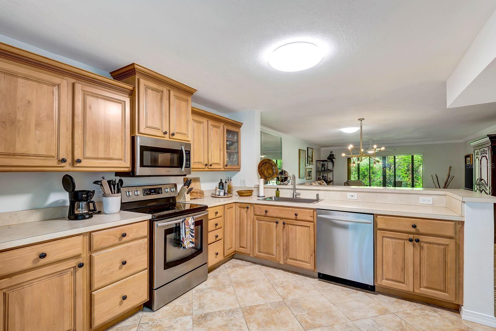 Image 12 of 47 For 122 Pinehurst Drive 122