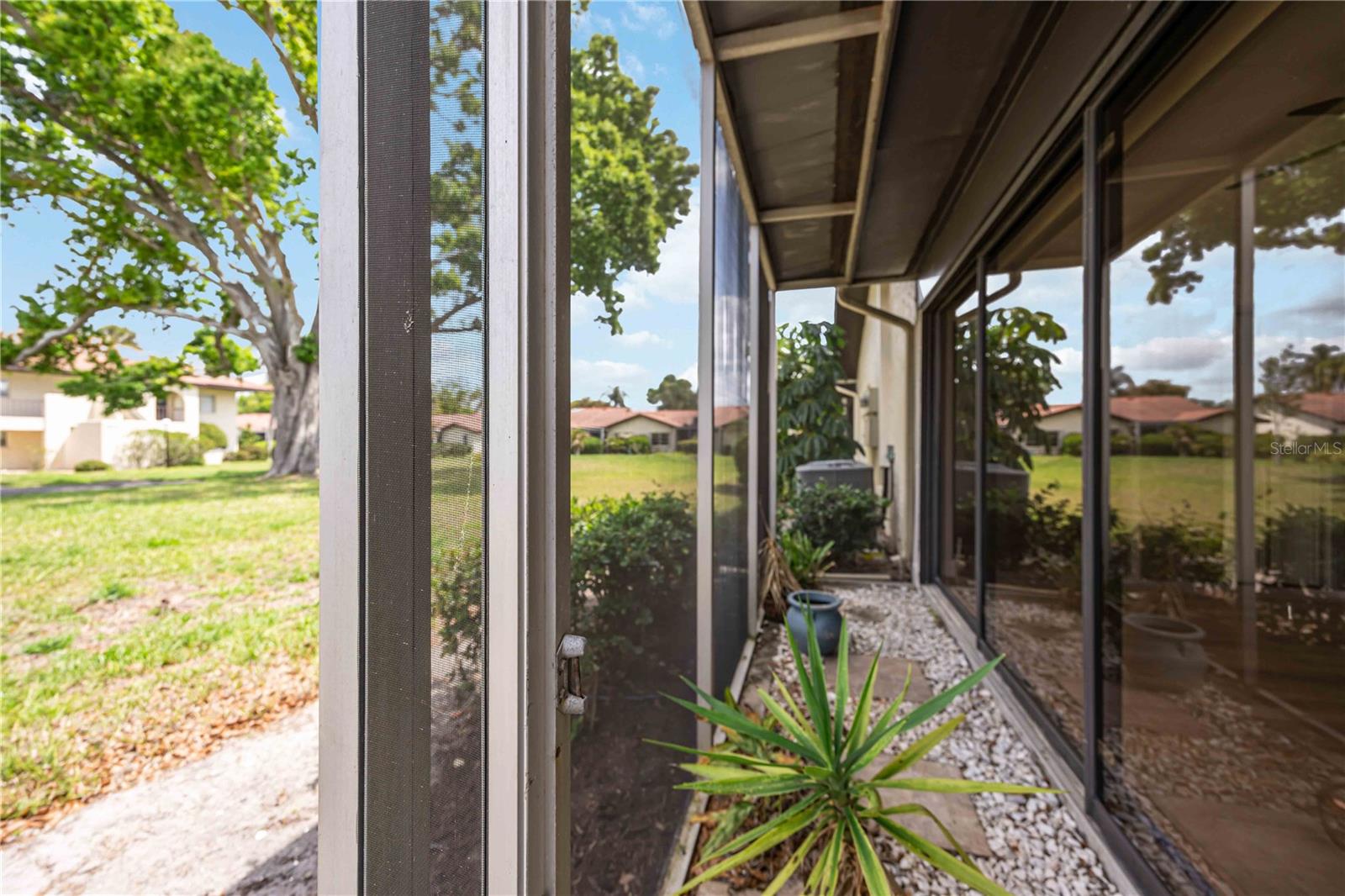 Image 50 of 72 For 3880 El Poinier Court 8702