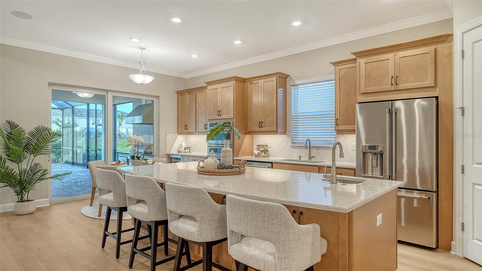 Image 14 of 90 For 16423 Isola Place