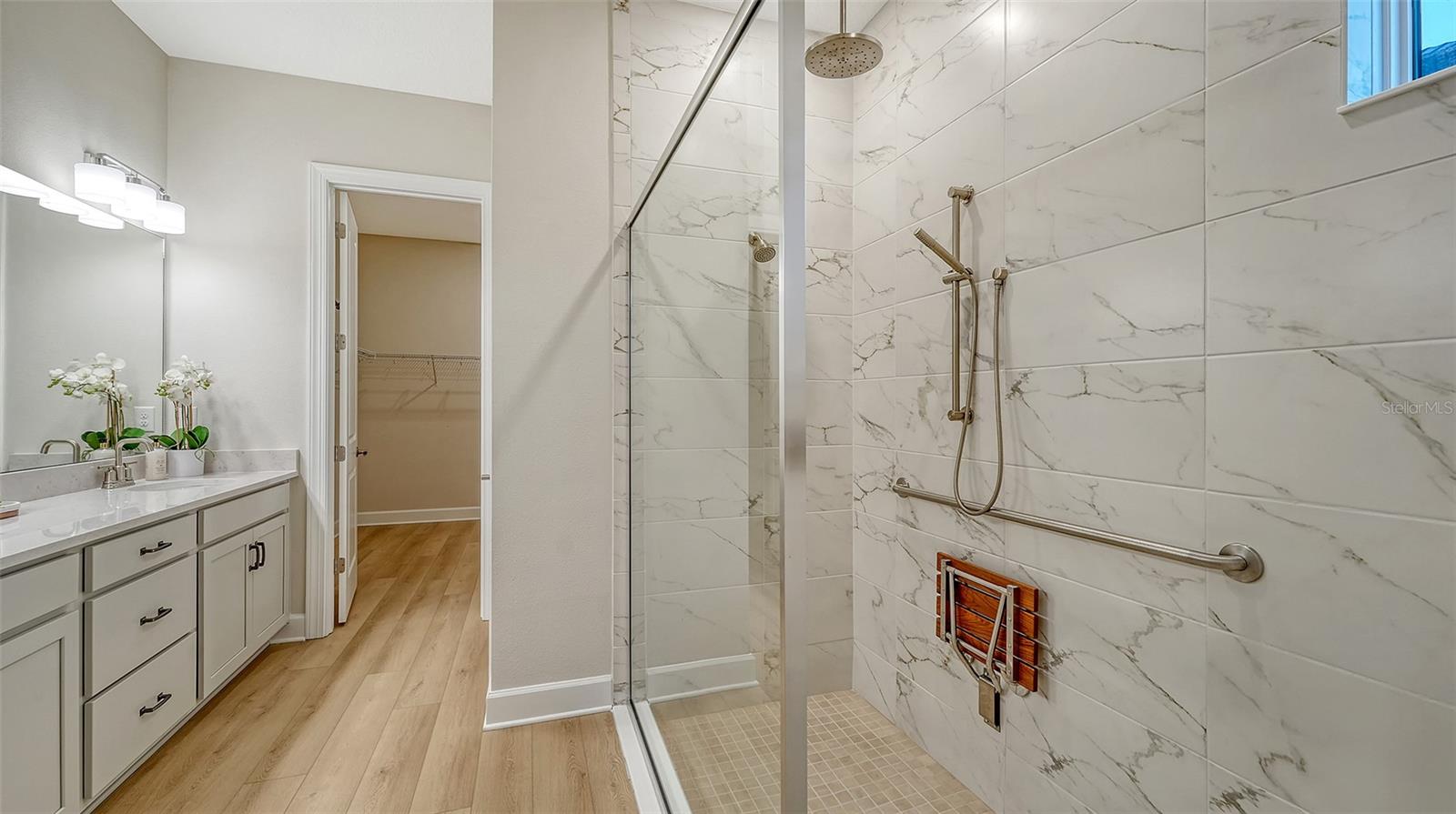 Image 31 of 90 For 16423 Isola Place