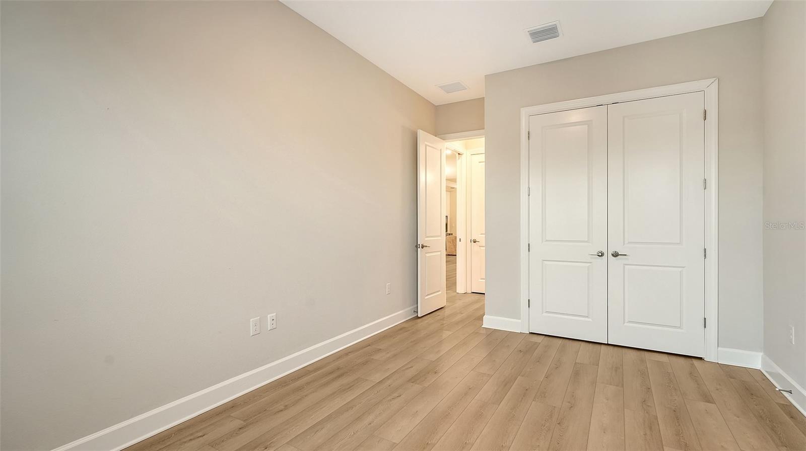 Image 45 of 90 For 16423 Isola Place