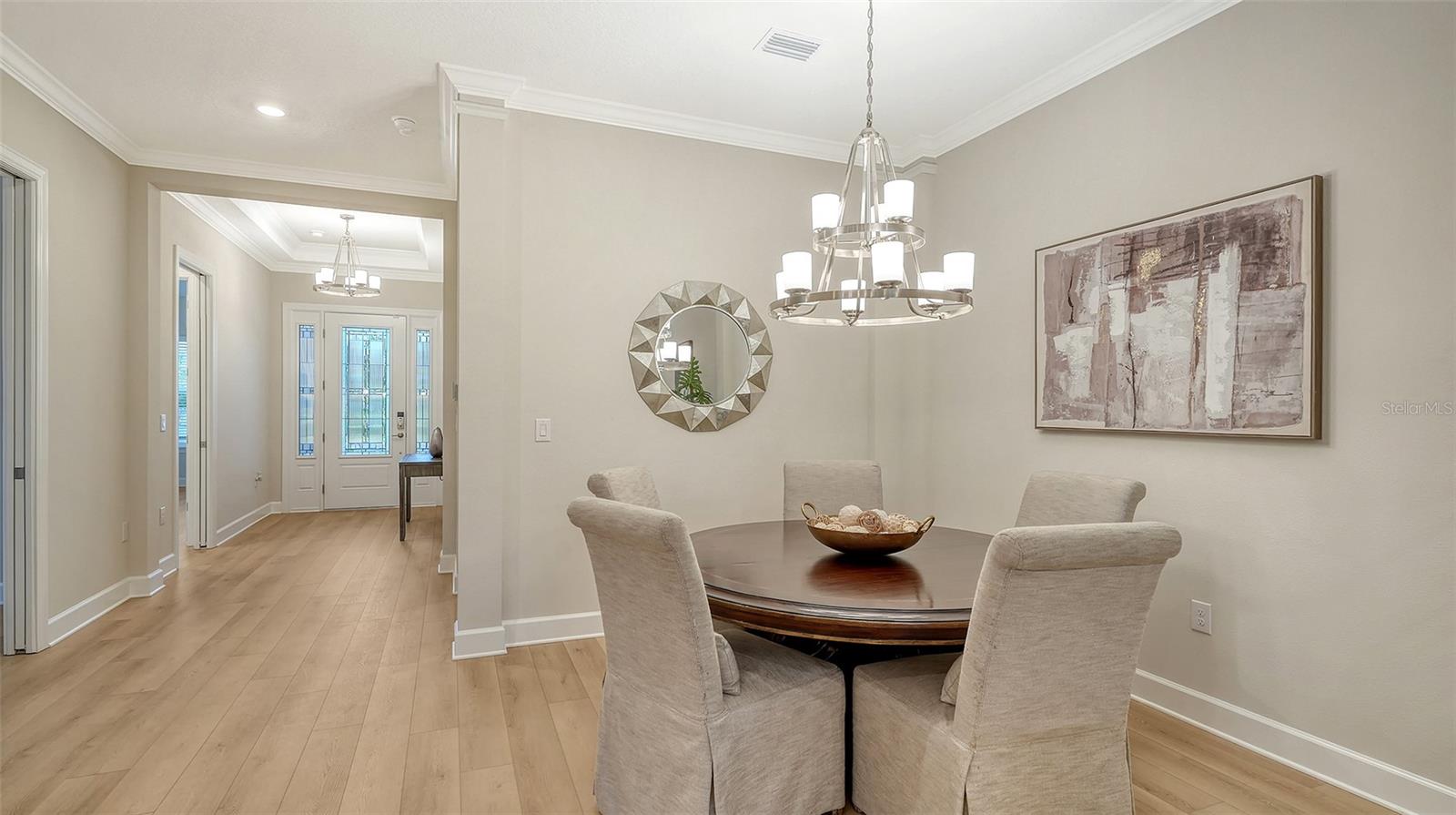 Image 5 of 90 For 16423 Isola Place