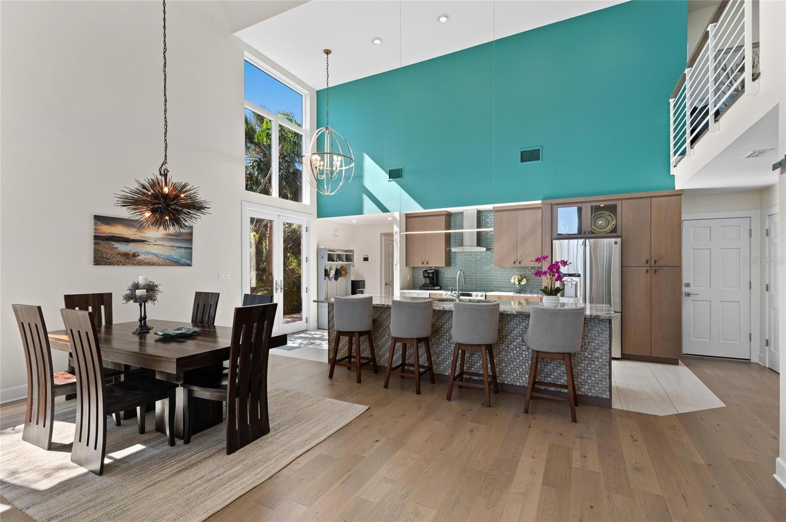 Image 17 of 87 For 140 Casey Key Road