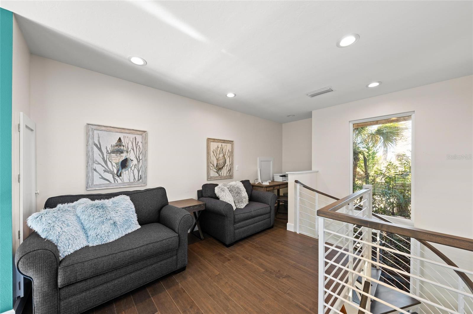 Image 33 of 87 For 140 Casey Key Road