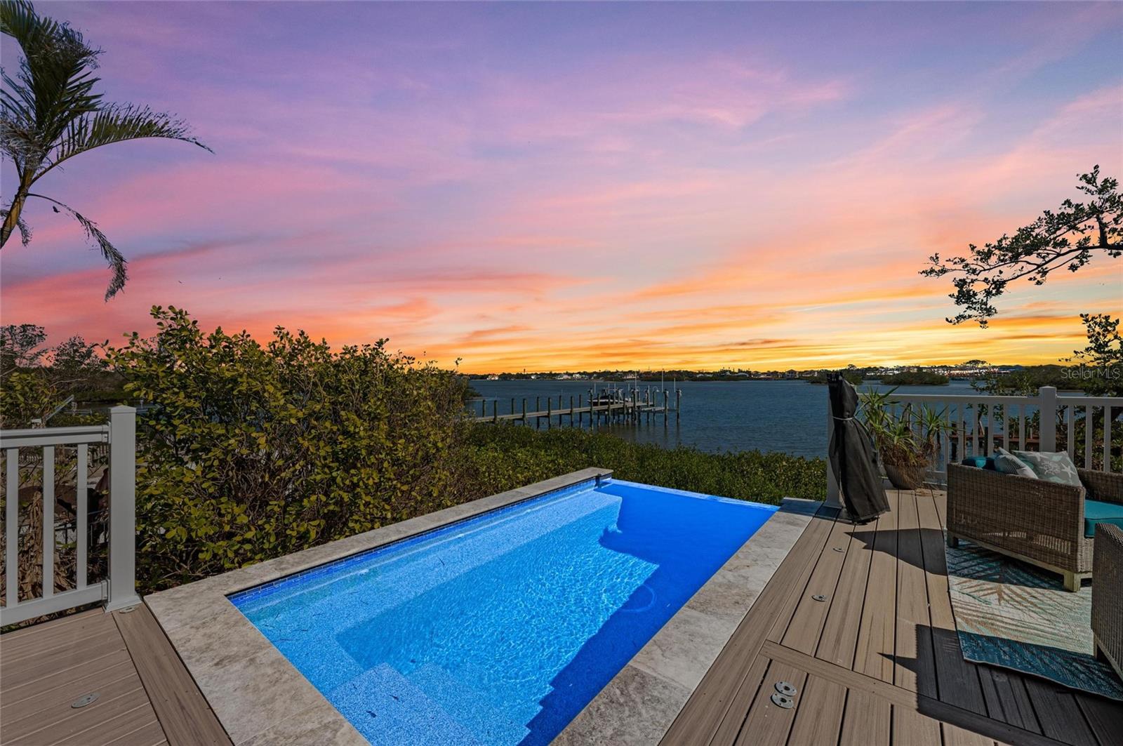 Image 45 of 87 For 140 Casey Key Road