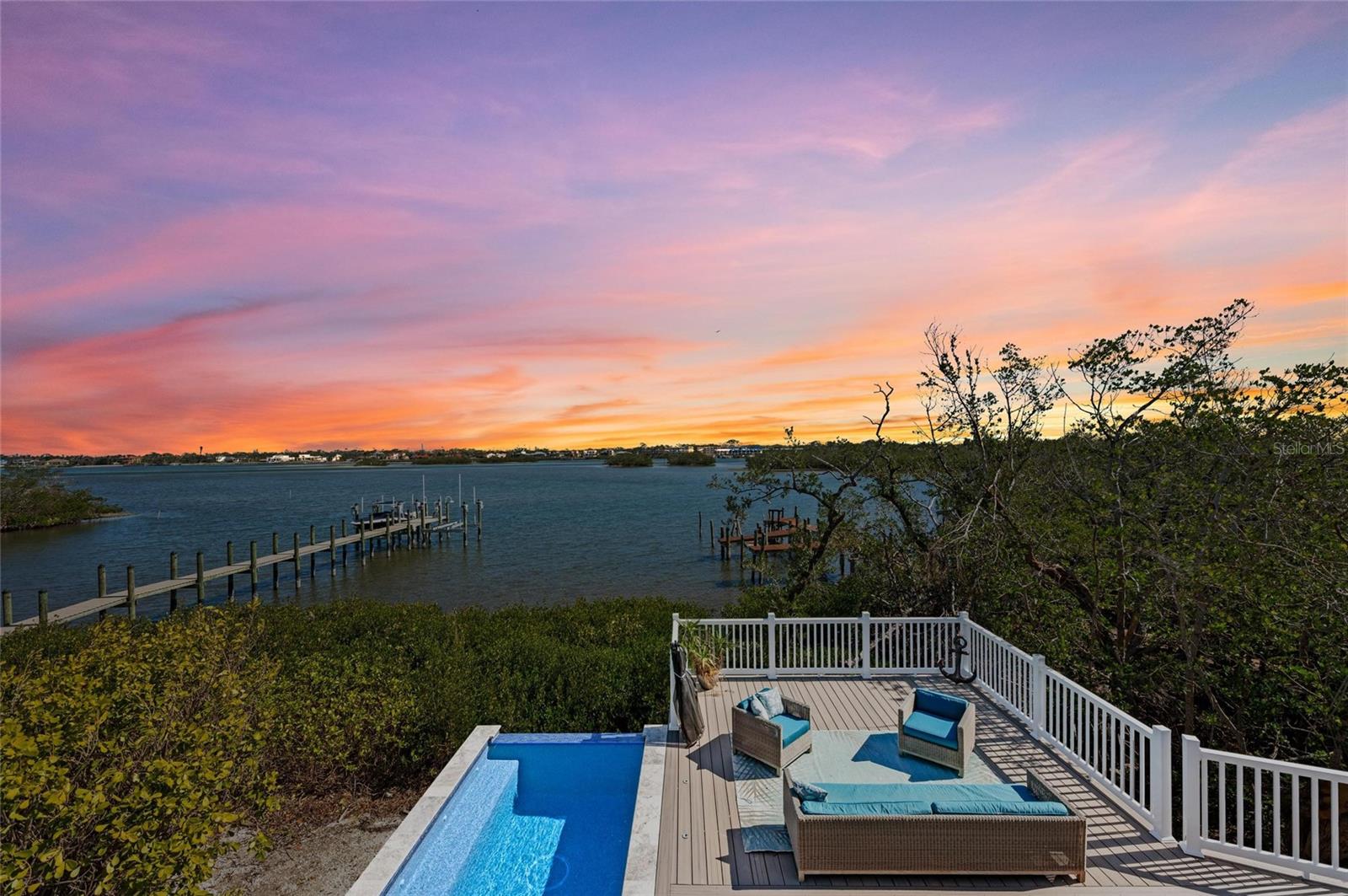 Image 46 of 87 For 140 Casey Key Road