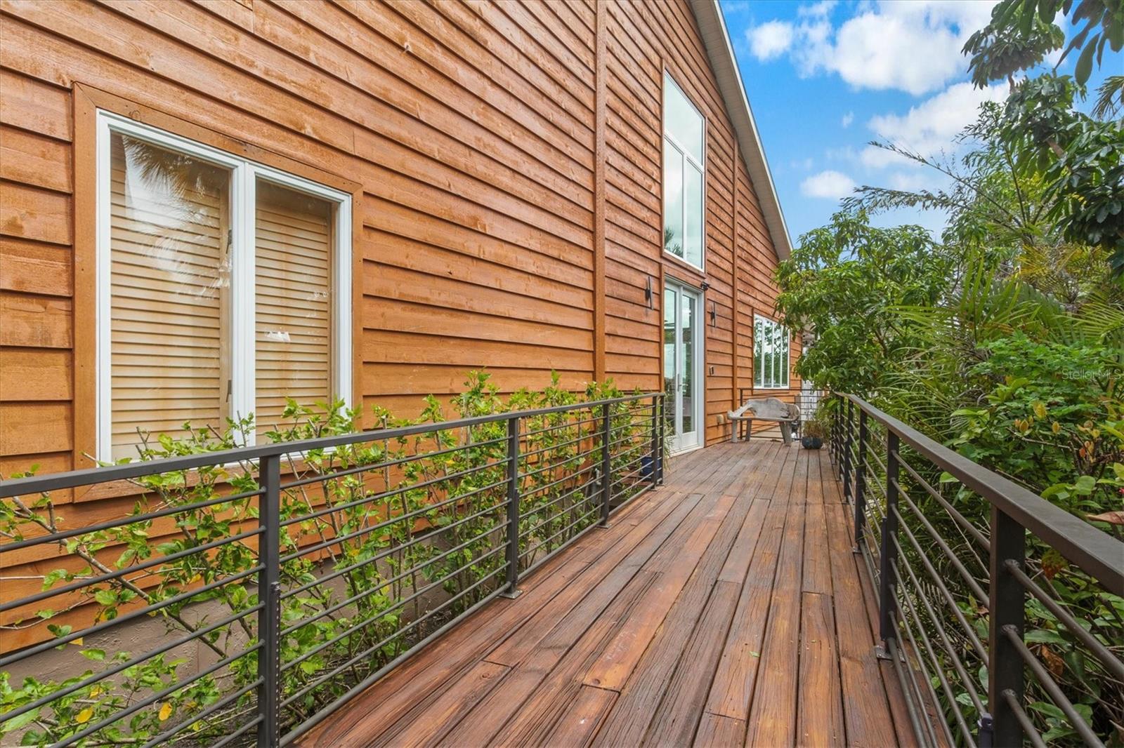 Image 53 of 87 For 140 Casey Key Road