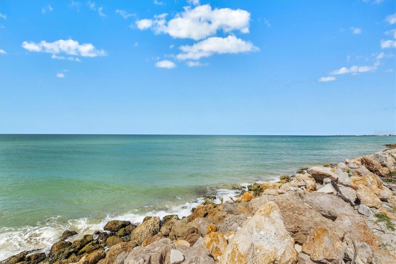 Image 64 of 87 For 140 Casey Key Road