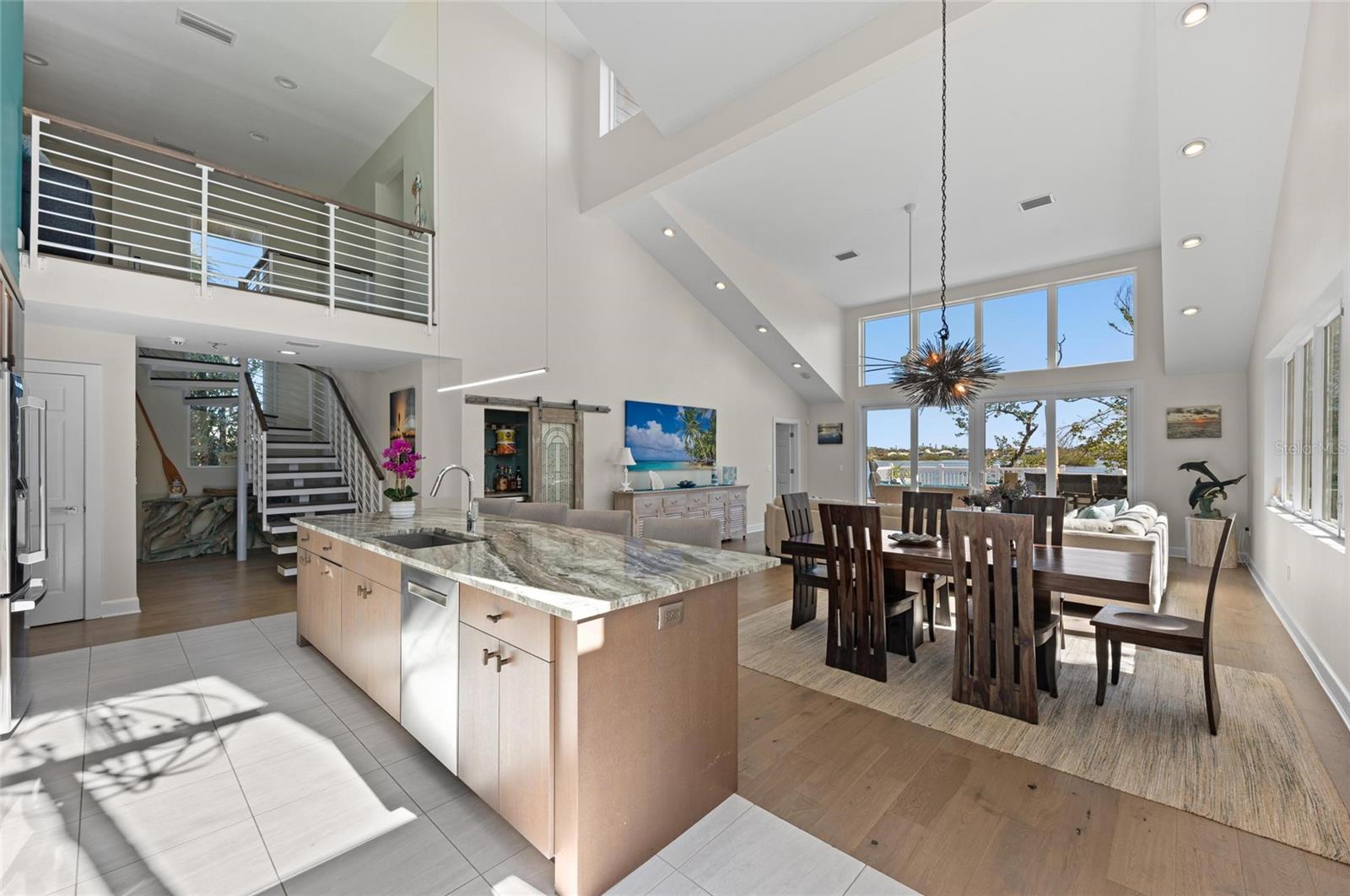 Image 9 of 87 For 140 Casey Key Road