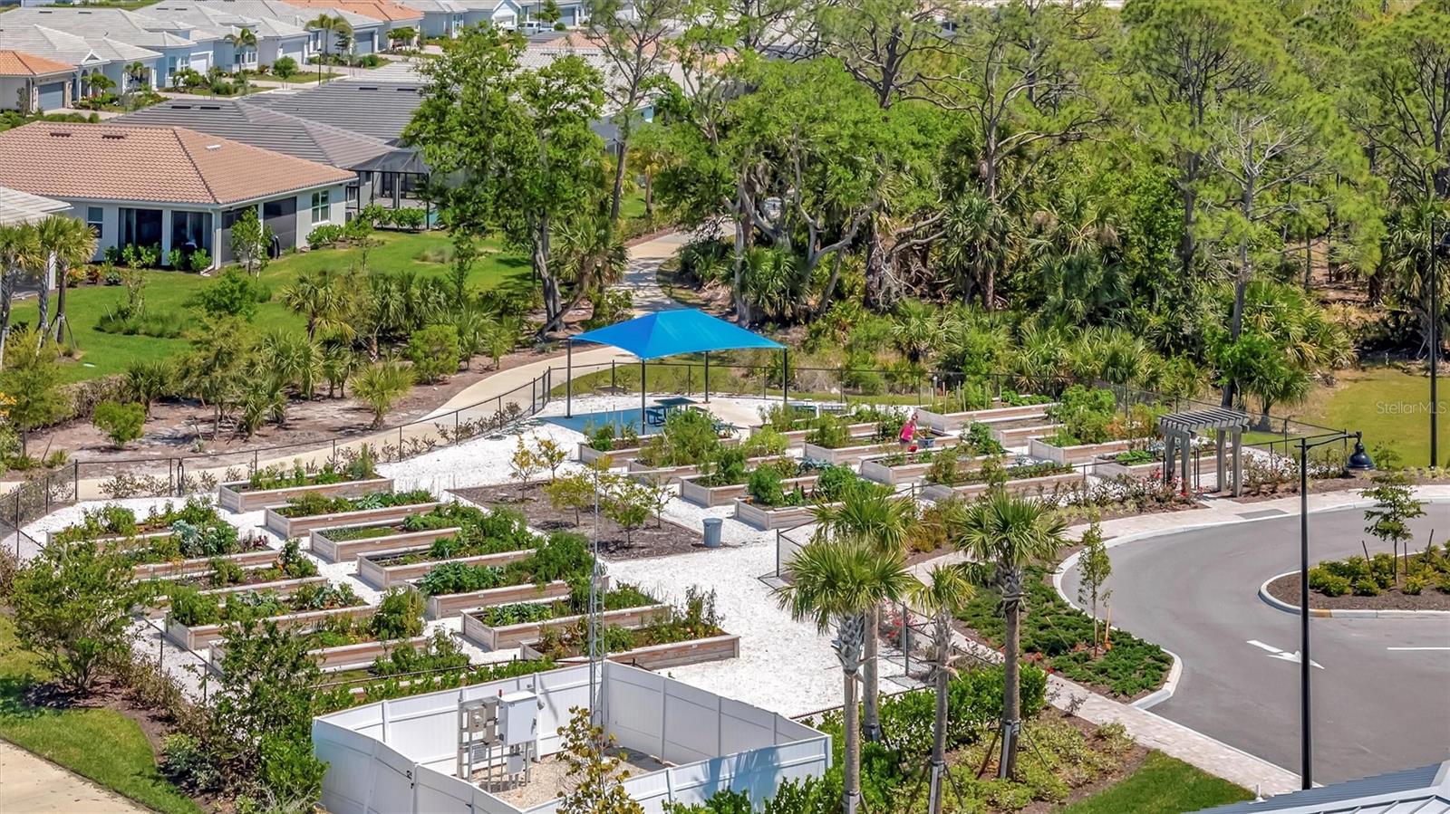 Image 37 of 53 For 10478 Sea Breeze Ridge Drive
